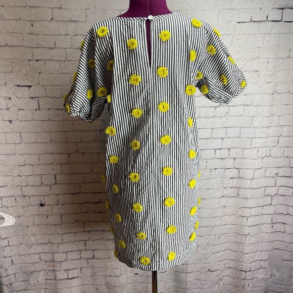 Uncle Frank size XS gray and white striped shift dress with yellow design - Picture 4 of 6